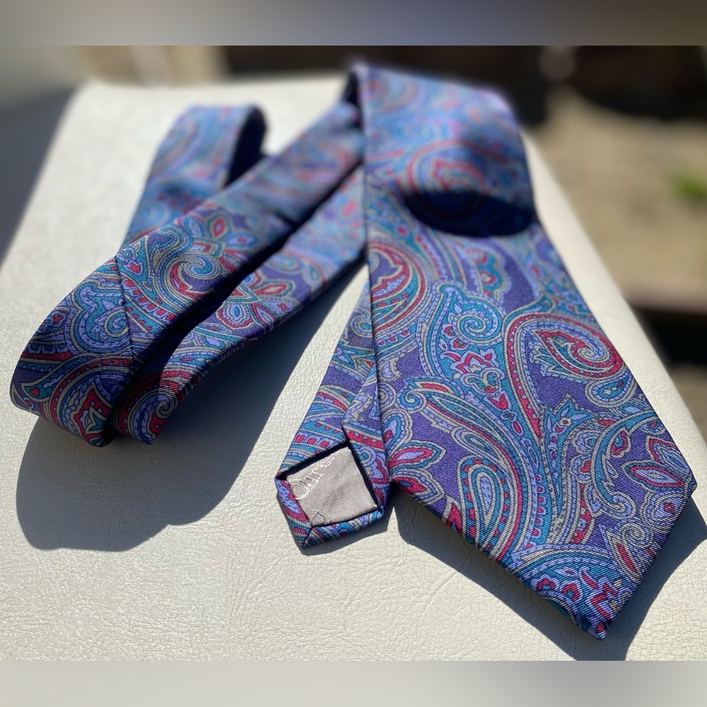 NW Christian Dior 🇺🇸 Made 💯 Silk Tie, Sz 56”Lx 3 1/4” - Picture 2 of 5